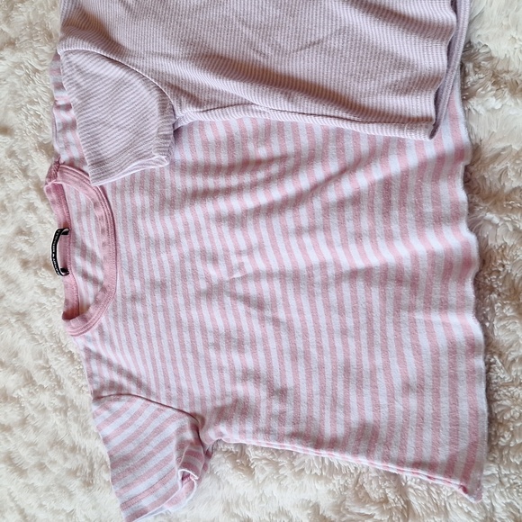 Brandy💗Melville Bundle 2 Cute Striped Cap Sleeve Short Sleeve Tee's - Picture 2 of 9
